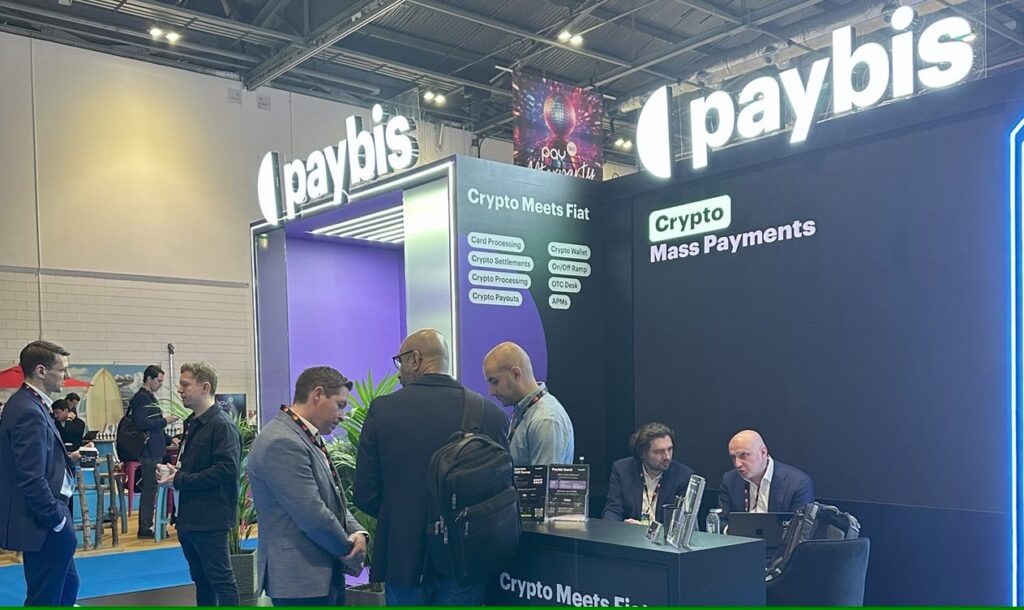 Paybis stand at Pay360